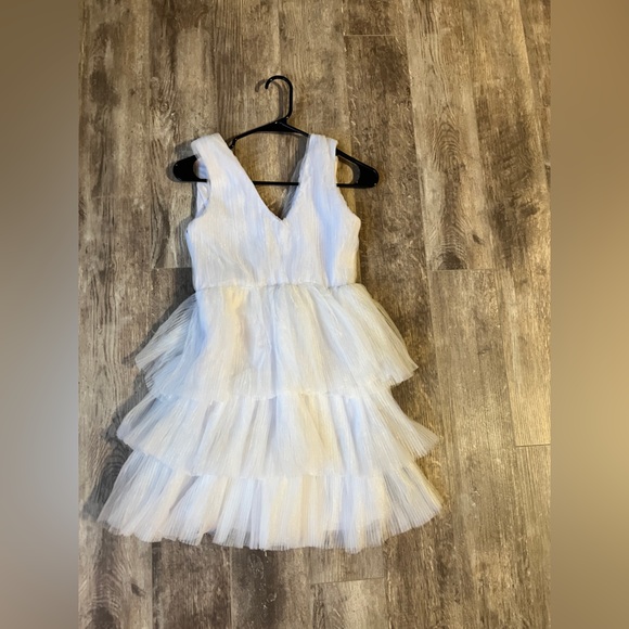 White lulus dress - Picture 8 of 9